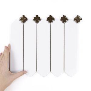 Fliese Cecile White Glänzend Klee Vintage Gold