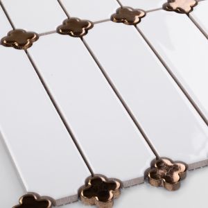 Fliese Cecile White Glänzend Klee Vintage Gold