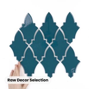 Fliese Arabesque Shield Ocean Granate glänzend