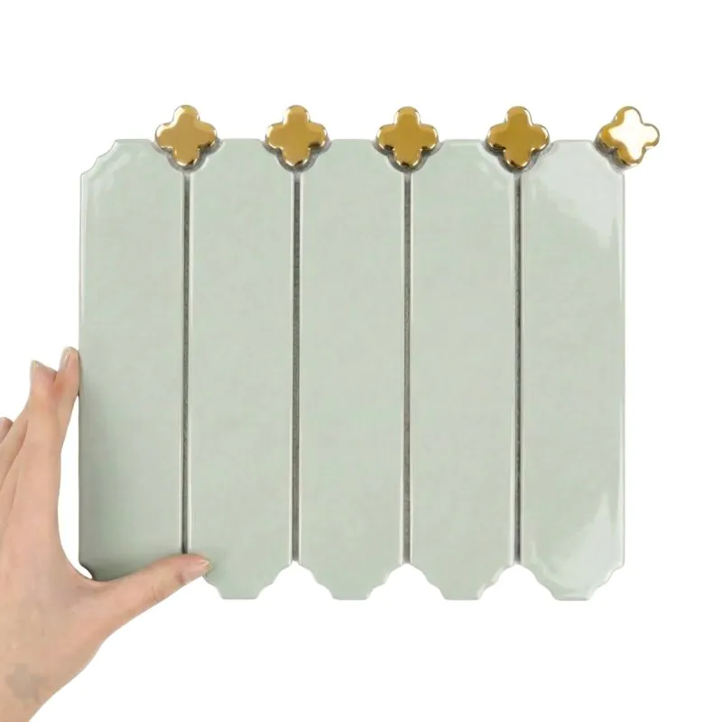 Płytka Cecile Sage Połysk ze Złotą Koniczyną