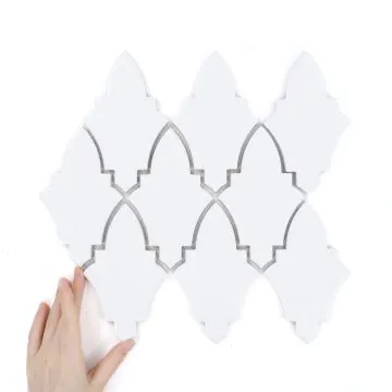 Fliese Arabesque Shield White Glänzend
